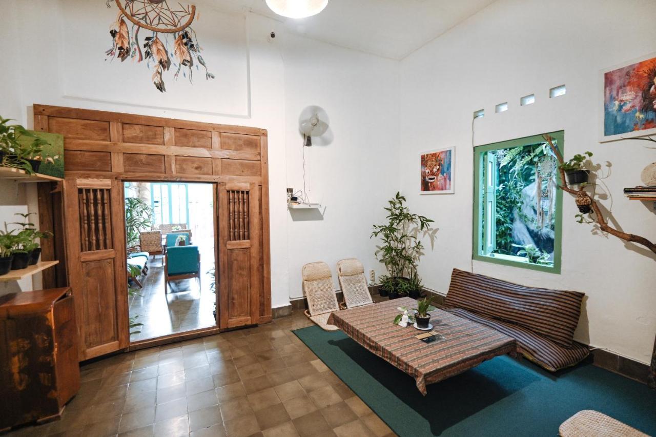 Snooze Hotel Yogyakarta Exterior photo