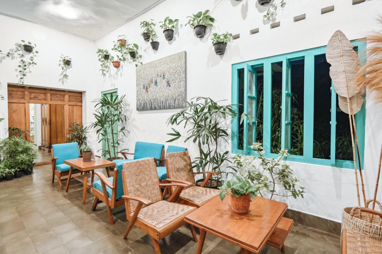 Snooze Hotel Yogyakarta Exterior photo