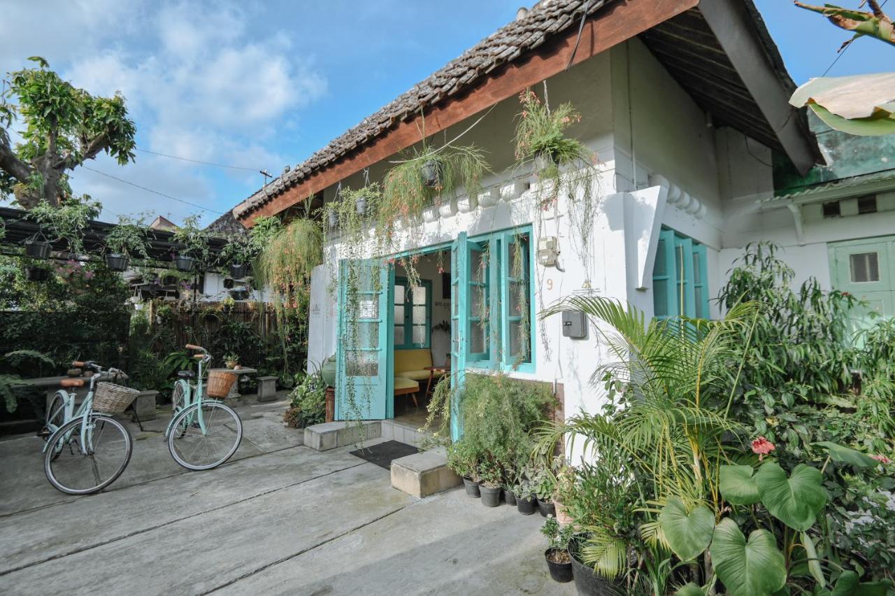Snooze Hotel Yogyakarta Exterior photo