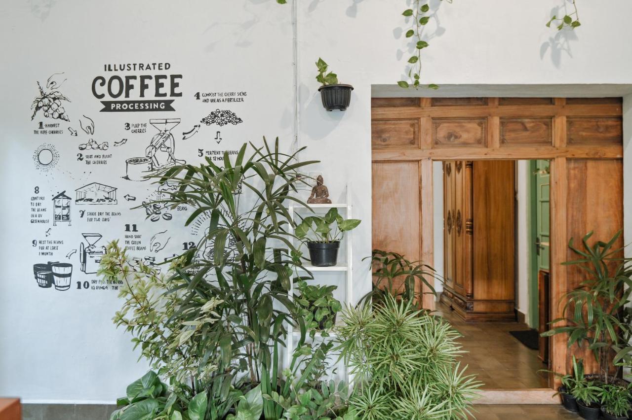 Snooze Hotel Yogyakarta Exterior photo