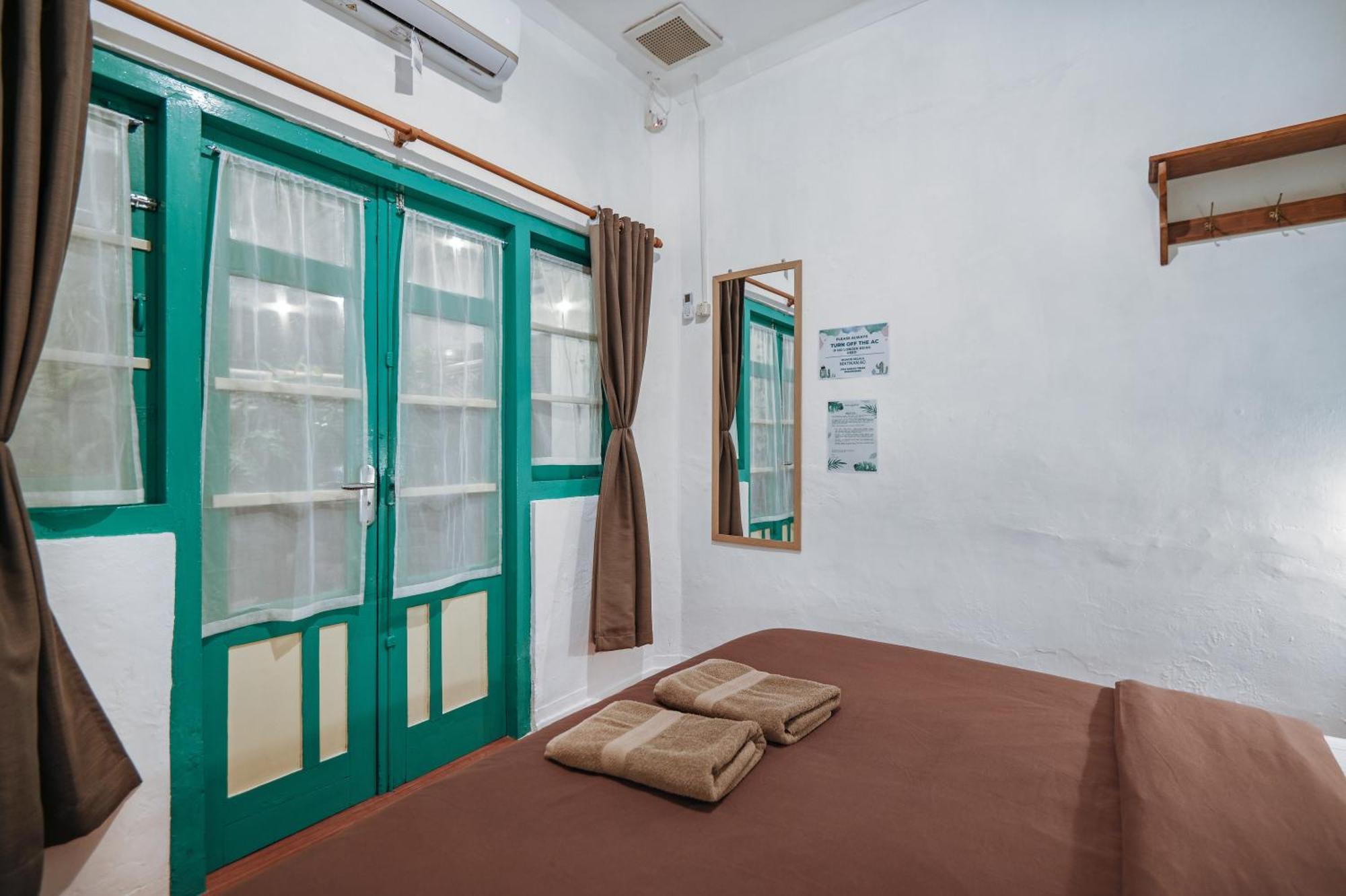 Snooze Hotel Yogyakarta Room photo